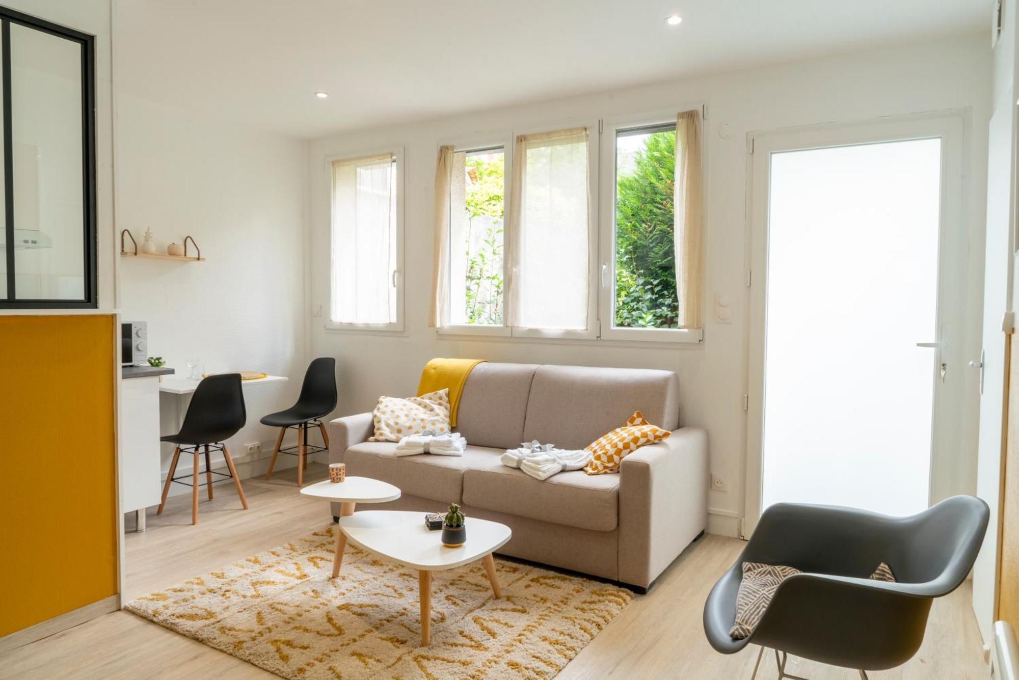 Stockholm- Studio Serenite Avec Jardin Charleville-Mézières Екстериор снимка